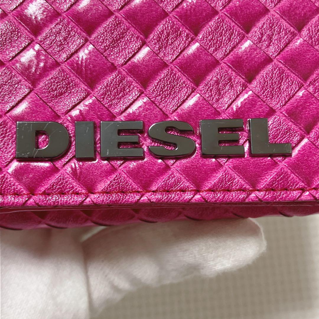 未使用　DIESELディーゼル　三つ折り財布　ピンク　イントレチャート　ミニ財布