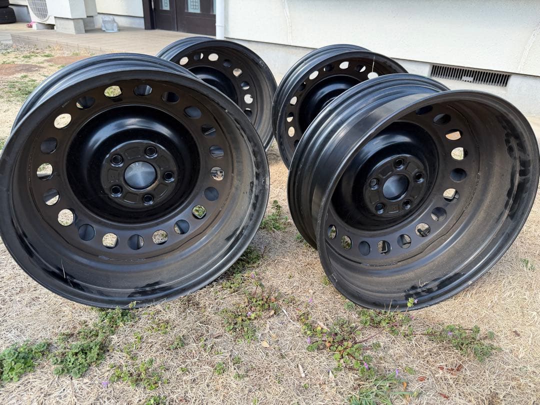 こ*ん様 ZVW60 プリウスX 純正17インチ 鉄ホイール 約5000km ナ