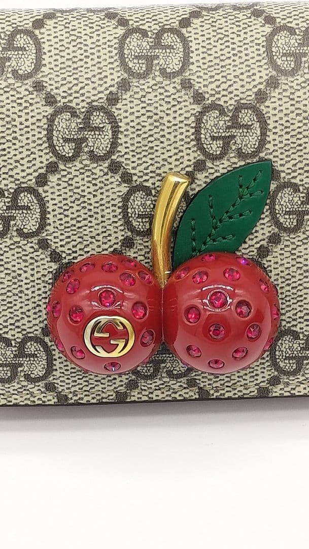 （美品）GUCCI 二つ折り財布GGスプリームベージュハイビスカスレッド箱袋付き