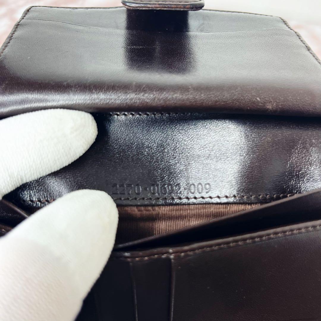 【極美品】FENDI 二つ折り財布 ガマ口　65