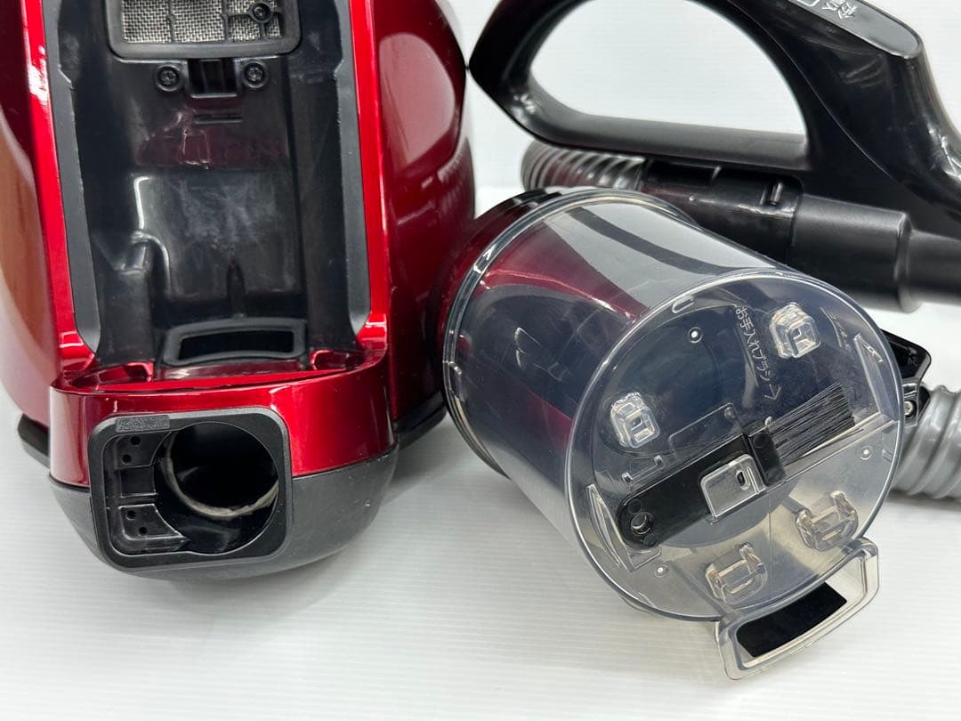 中古　掃除機　本体　東芝 VC-CF31 サイクロン 赤　ダスト　ホースセット