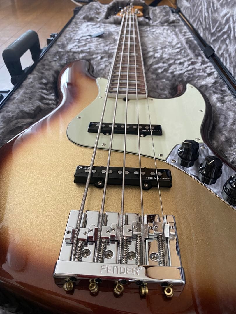 Fender american ultra jazz bass Ⅴ