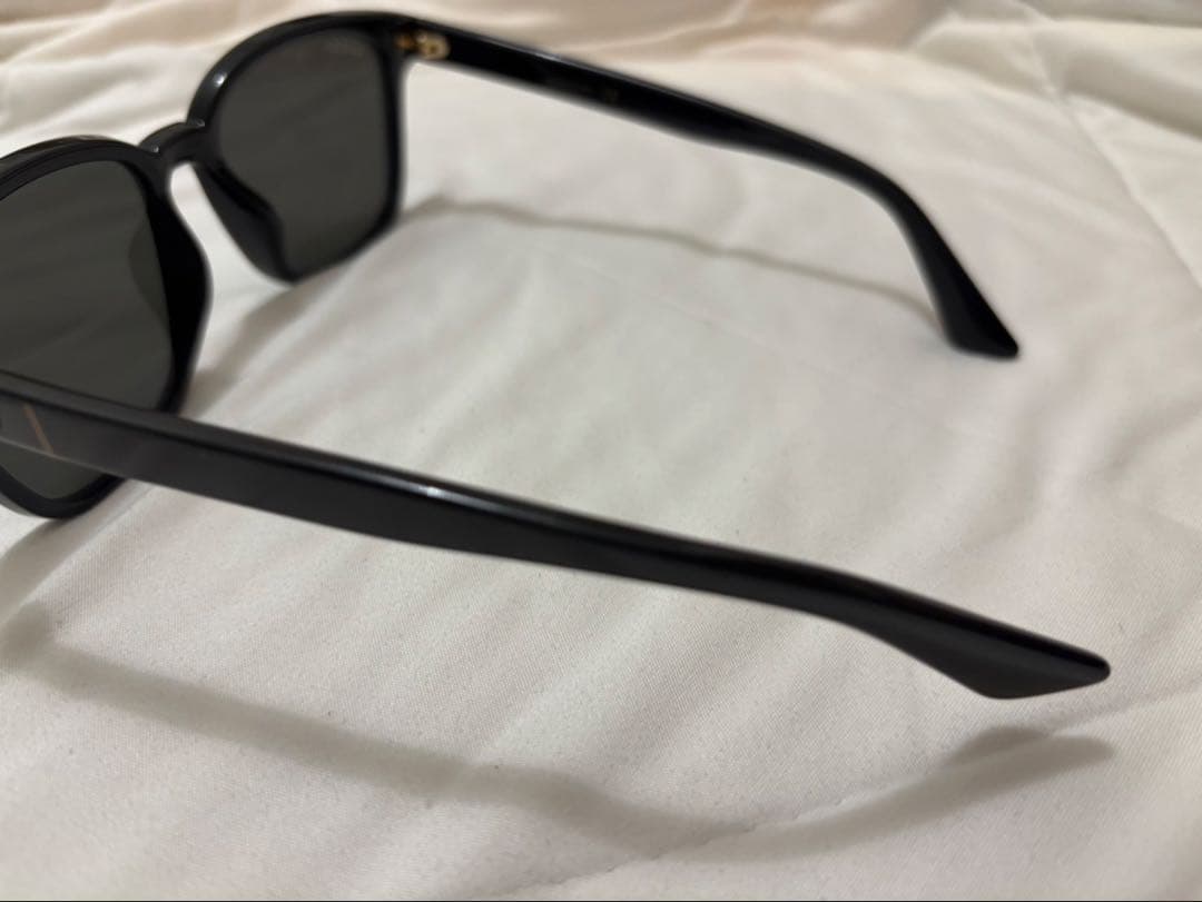 【GUCCI/グッチ】スクエア サングラス GG0637SK 001