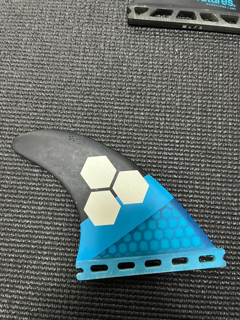 最終価格フューチャーフィンAM1 FREAKのリーシュ付き