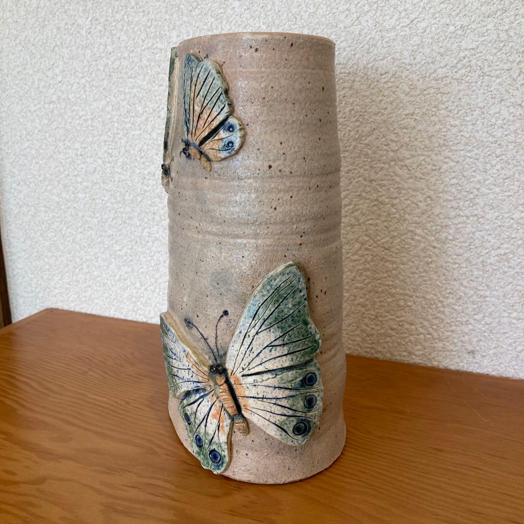 花器②　花瓶　フラワーベース　陶器　手作り　作家　蝶　一点物