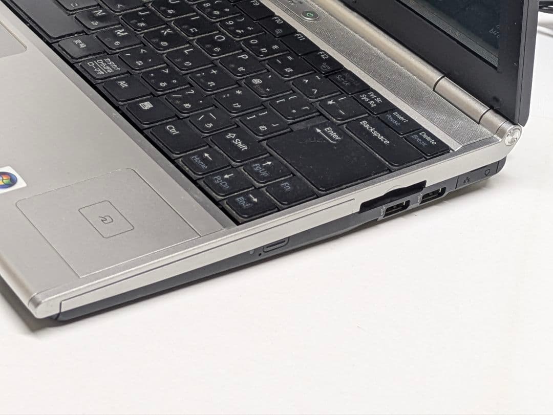 SONY VAIO PCG-6W4N ノートPC パソコン　Windows 7