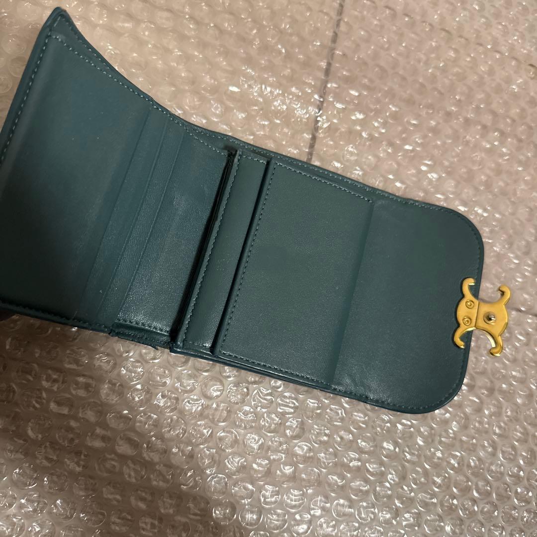 折りたたみ財布　CELINE トリオンフ リザード グリーン