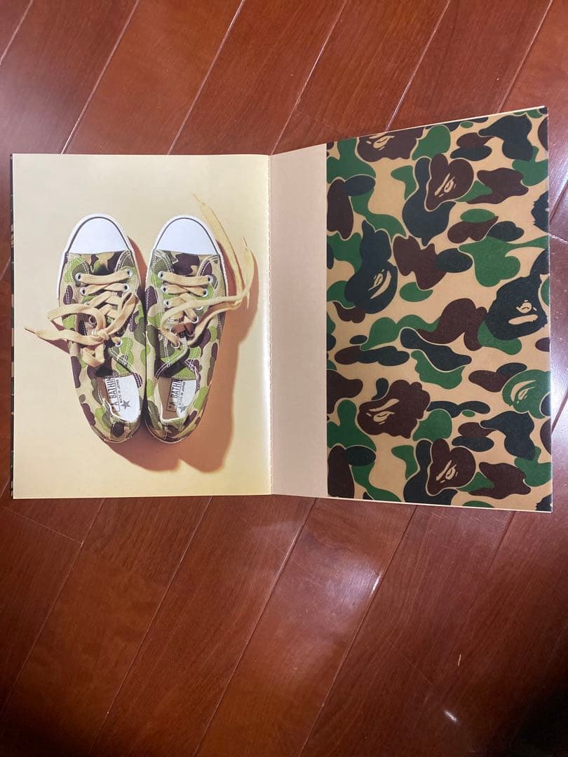希少　A BATHING APE  カタログ　非売品