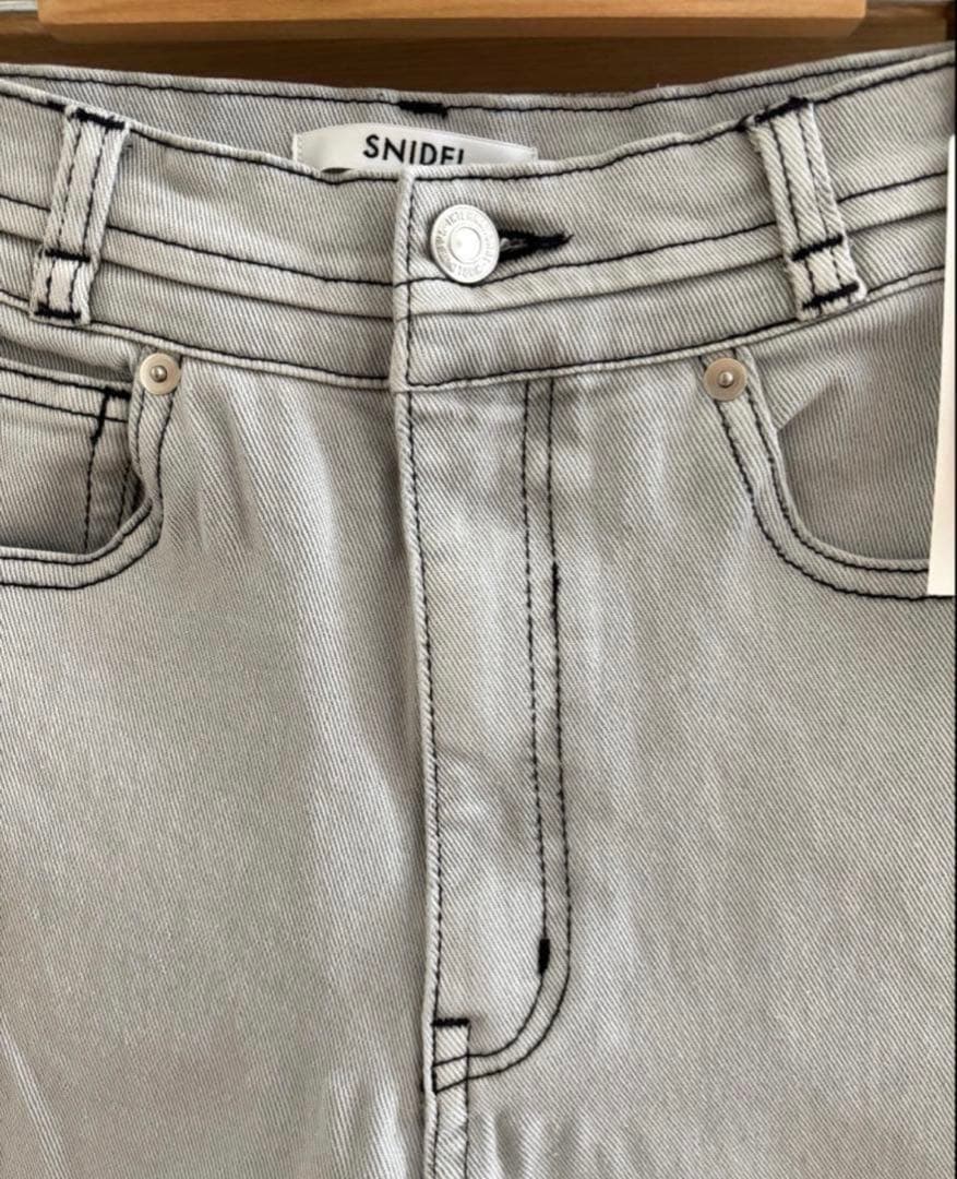 SNIDEL ストレッチフレアデニムパンツ（サイズ０）