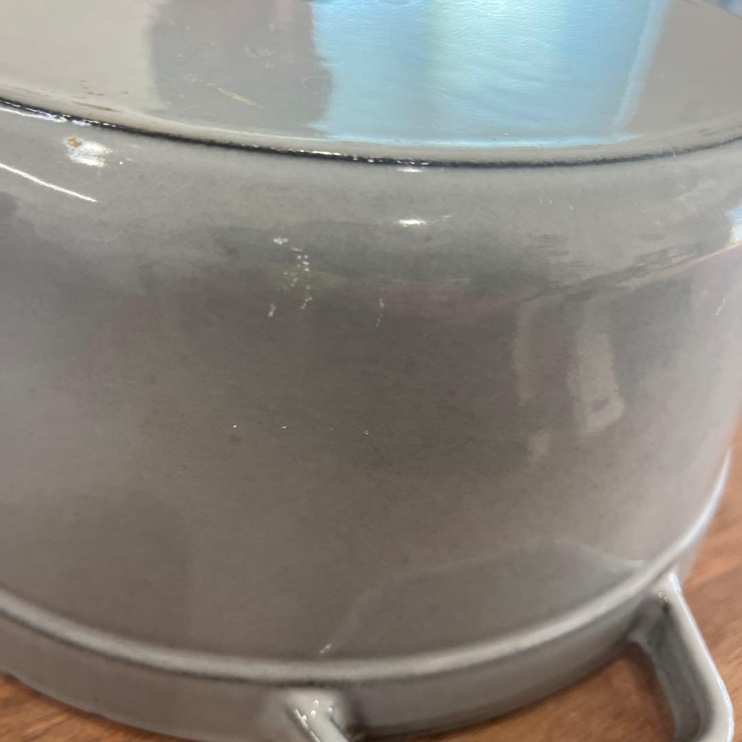 Staub 26cm 鍋　グレー　(週末のみこの値段)