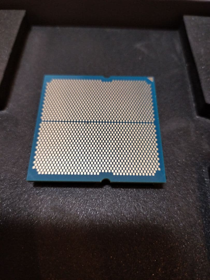 B*z様 AMD Ryzen 9 7900X3D 本体のみ 動作未確認　オマケ付