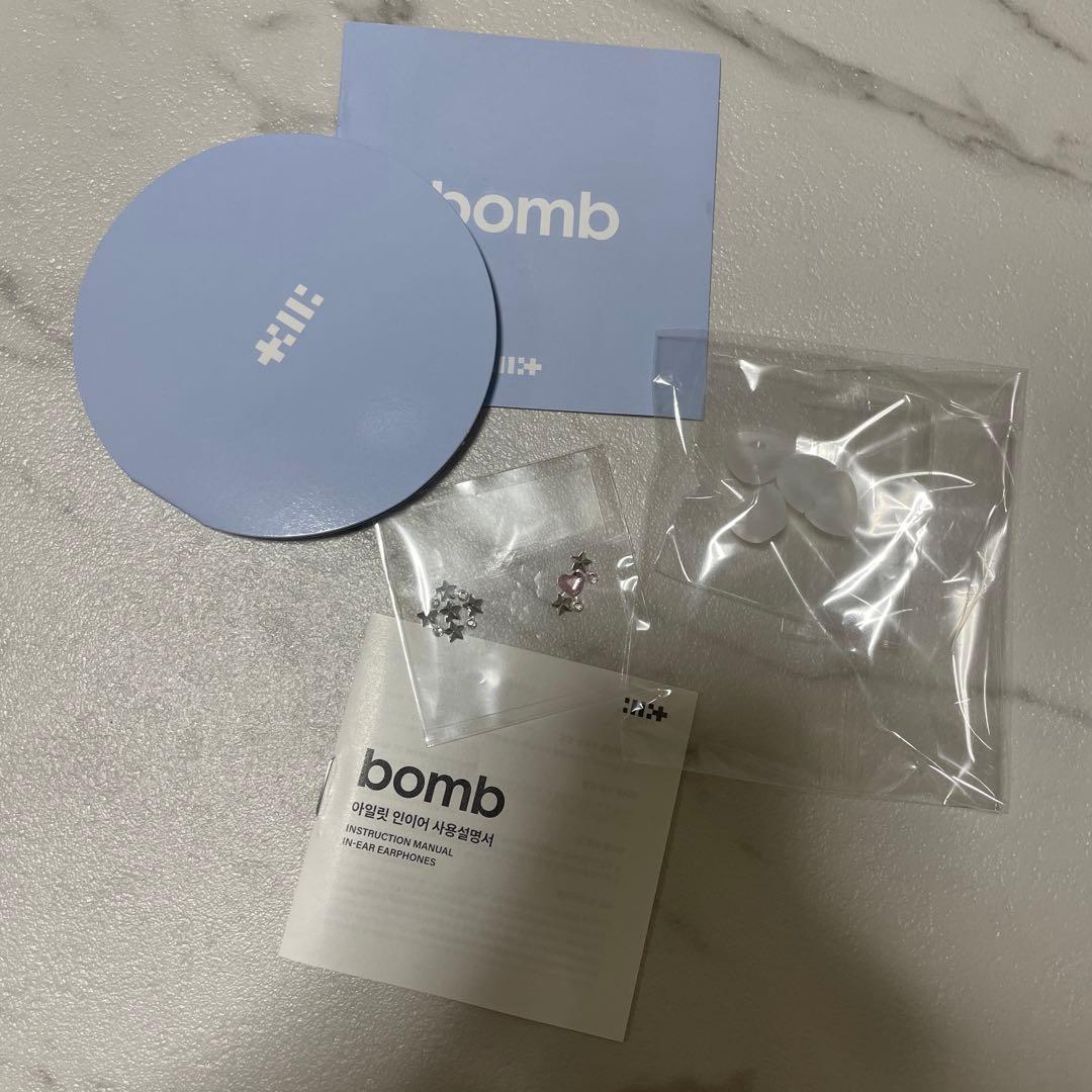 Illit 3rd Mini Album 「bomb」MERCH イヤホン