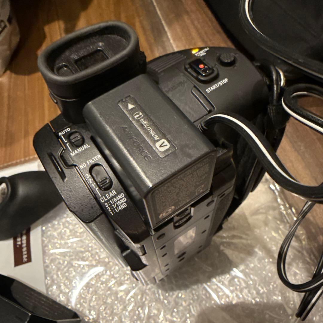 ビデオカメラ SONY FDR-AX700