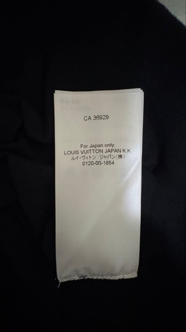 LOUIS VUITTON エンボスLV Tシャツ　ブラック XXL