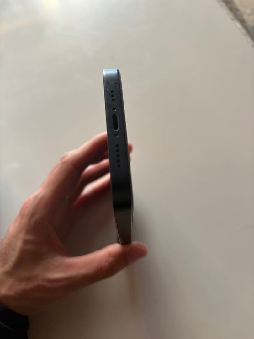 iPhone13 128GB ミッドナイト