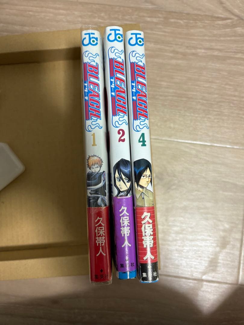 BLEACH~ブリーチ~ 1巻、2巻、4巻　初版、帯付き　値下げ、バラ売り❌
