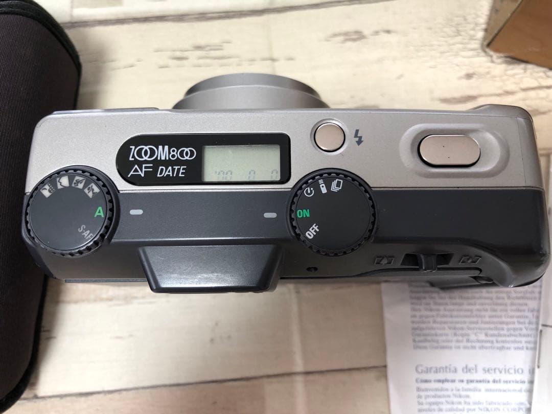 箱付き Nikon ZOOM 8 QD AFコンパクトフィルムカメラ♪