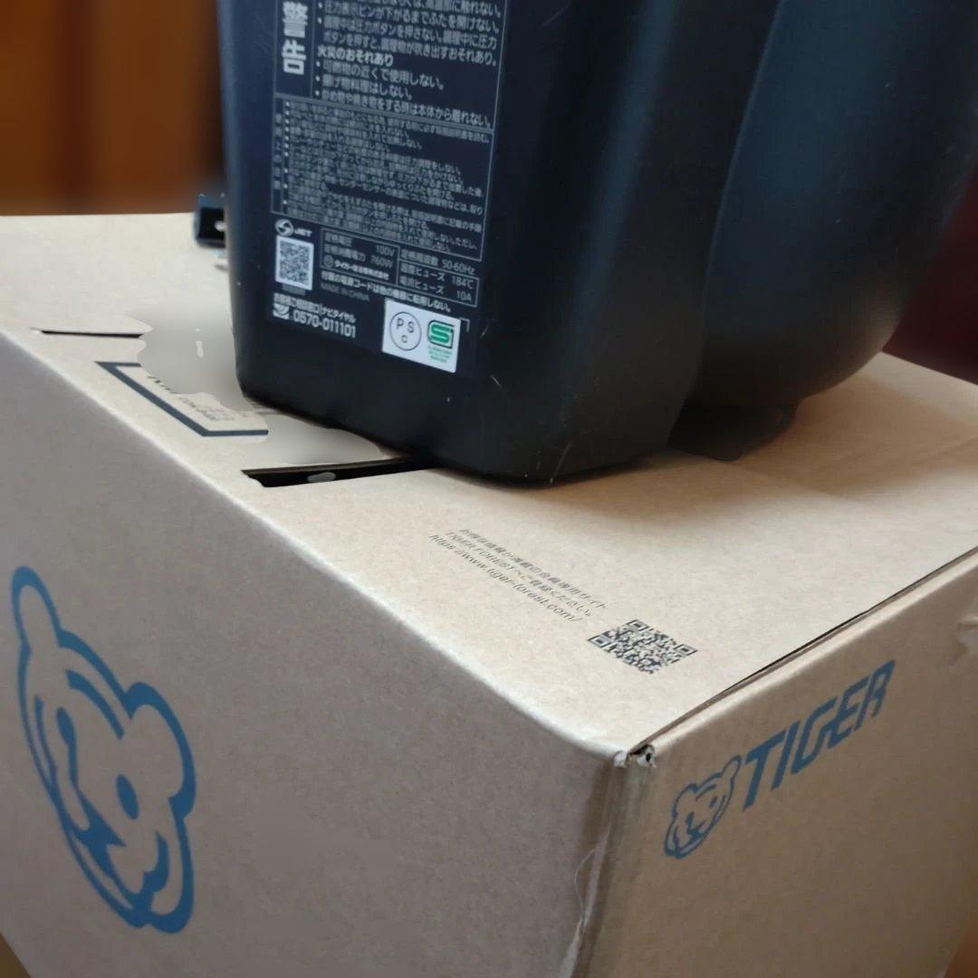 新品未使用　2025年製タイガー電気圧力鍋