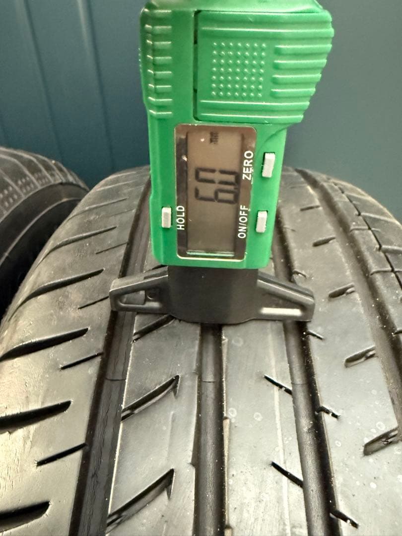 4️⃣【最終値下げ】ヨコハマ BluEarth-GT AE51 185/65R15