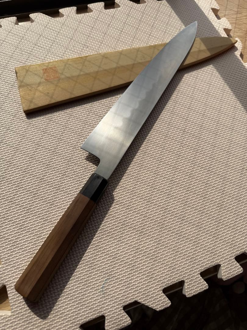 ヒロ］鉄釼良政作 本焼　和包丁 刃渡り30㎝ 全長47㎝ 鞘付 和牛刀