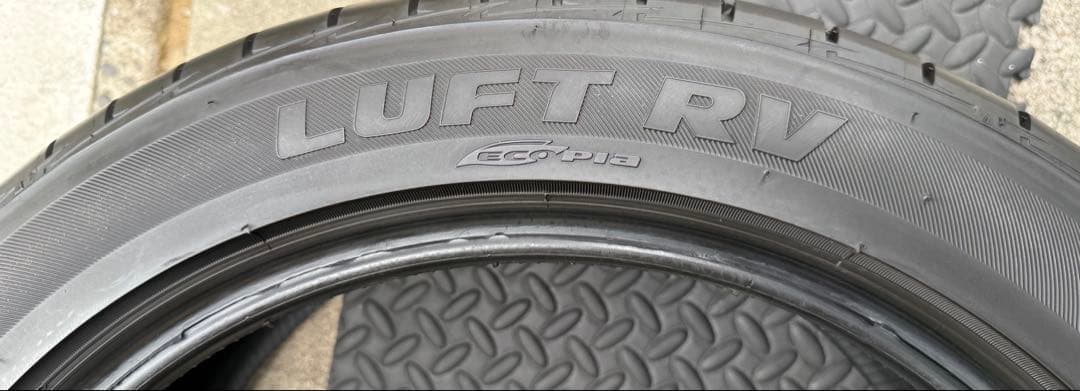n*o様 売り切り　225/50R18 LUFT RV 2024年