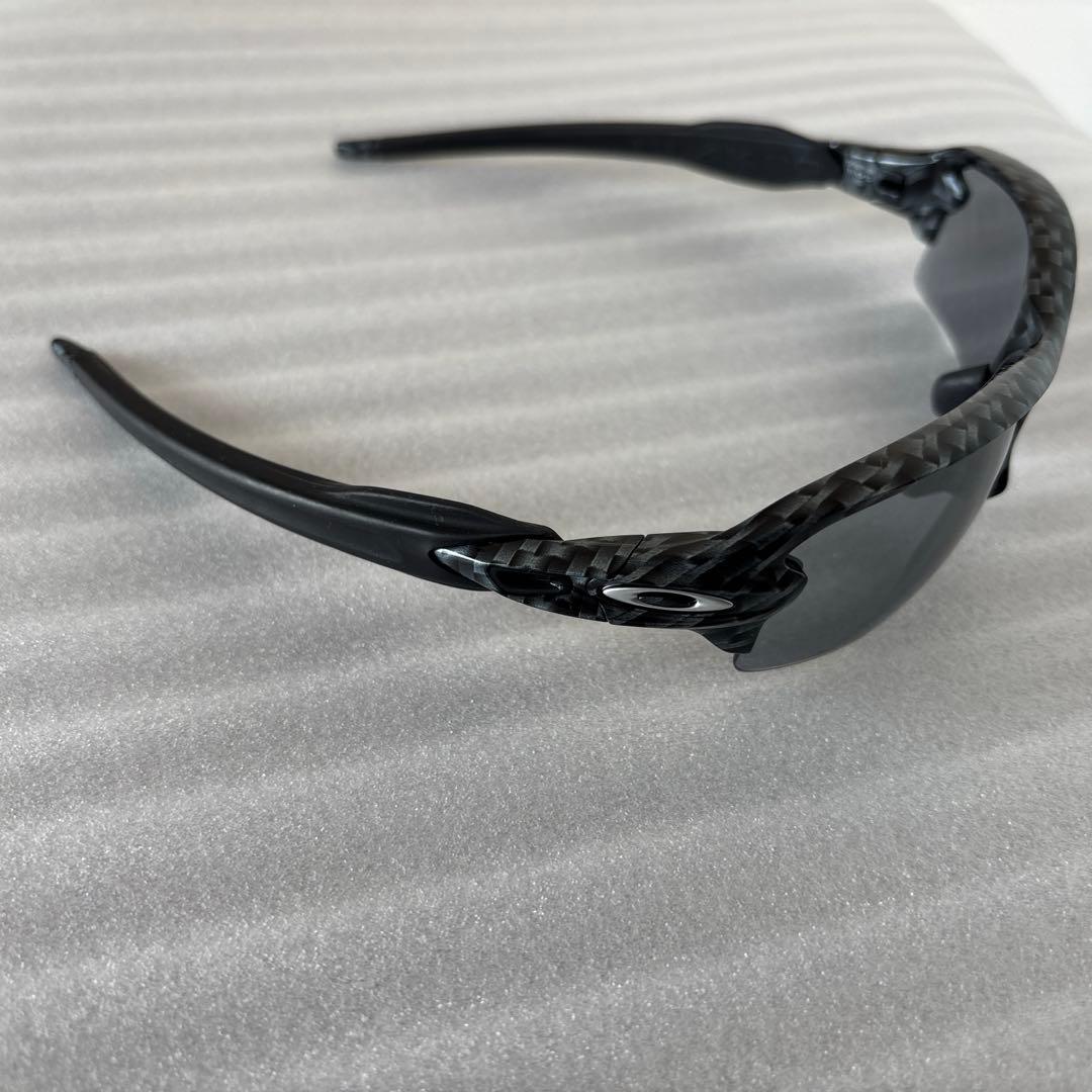 Oakley スポーツサングラス カーボン調