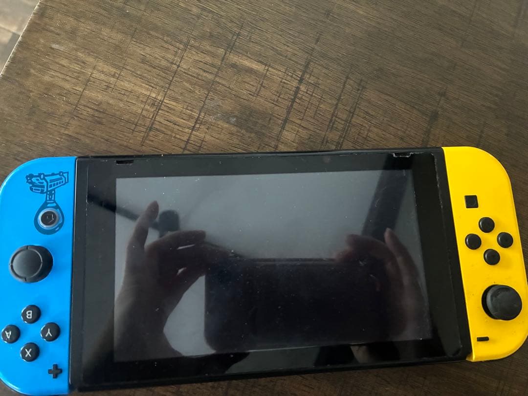 Nintendo Switch キャラクター柄 本体　フォートナイト版