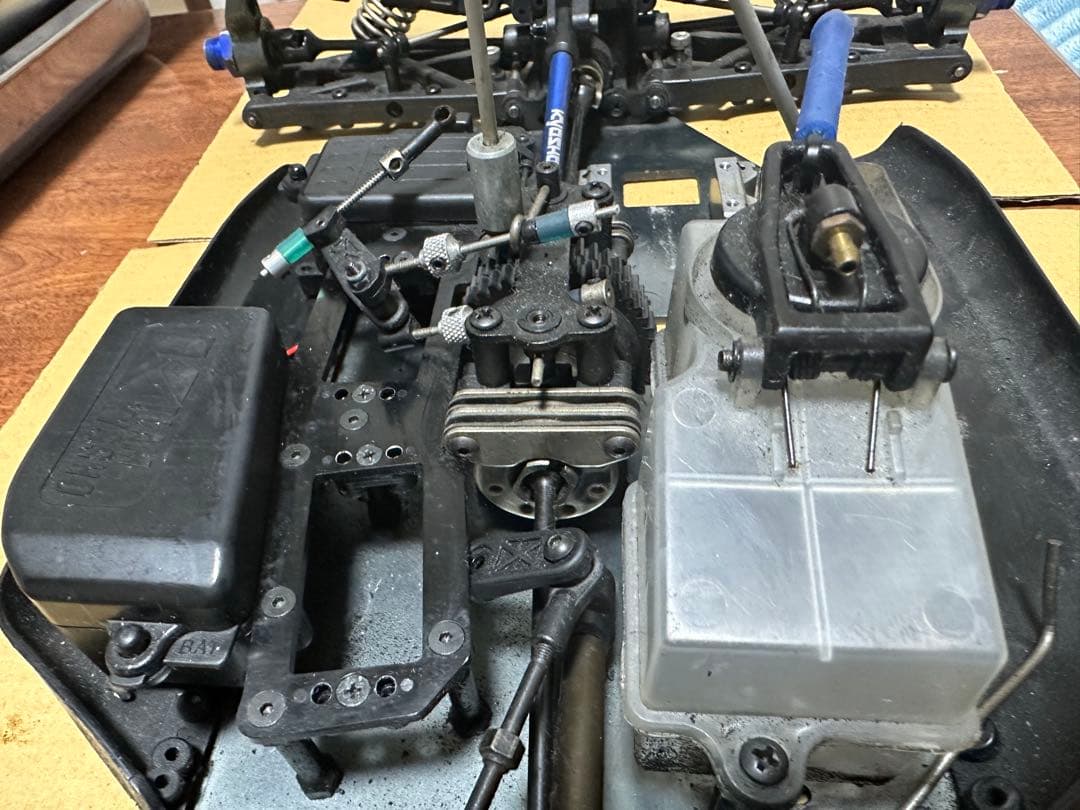 京商インファーノGT2 中古現状　マフラーサービスでお付けします。