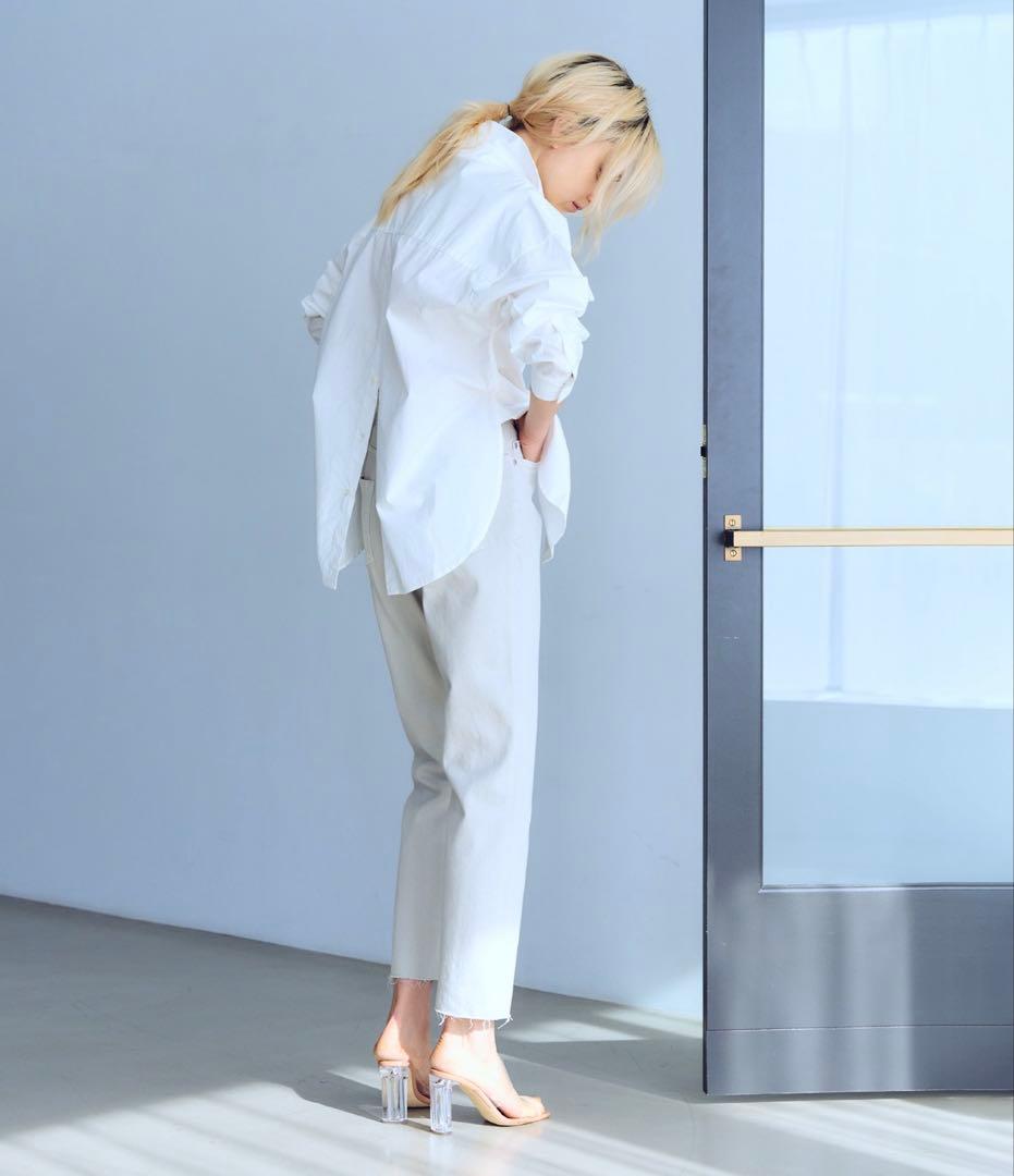 YANUKハイウエストストレートデニムパンツ ANNETTホワイト24inch
