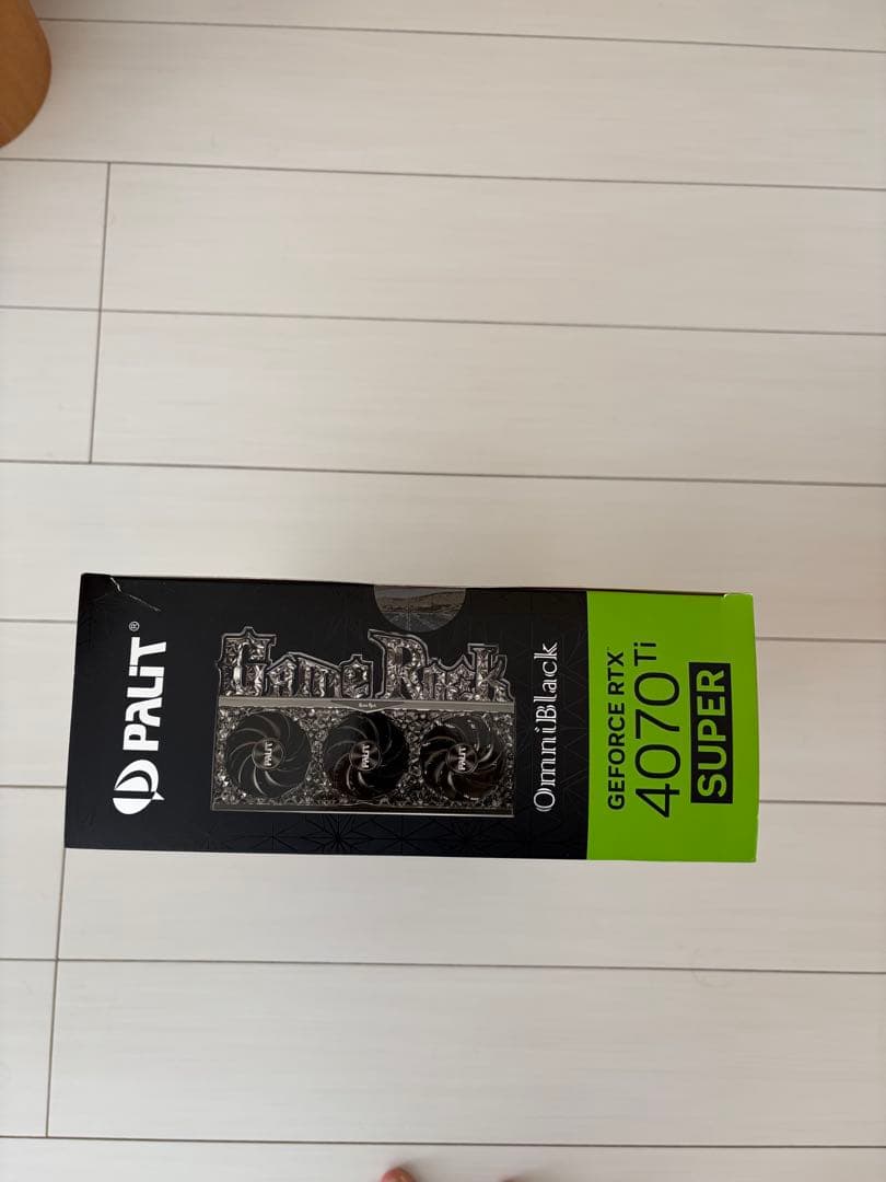 Pilot GeForce RTX™ 4070 Ti SUPER