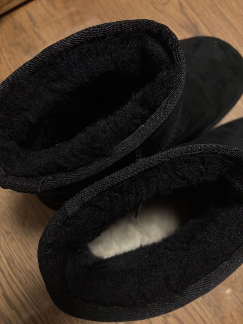 UGG アグ＊クラッシックミニ ムートンブーツ 黒 24cm