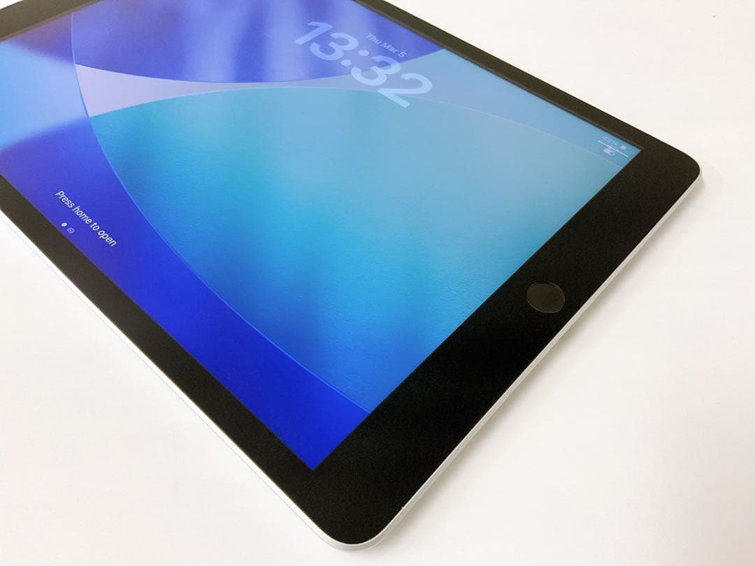 【超美品・BT100％】iPad 第9世代 64GB Cellularモデル