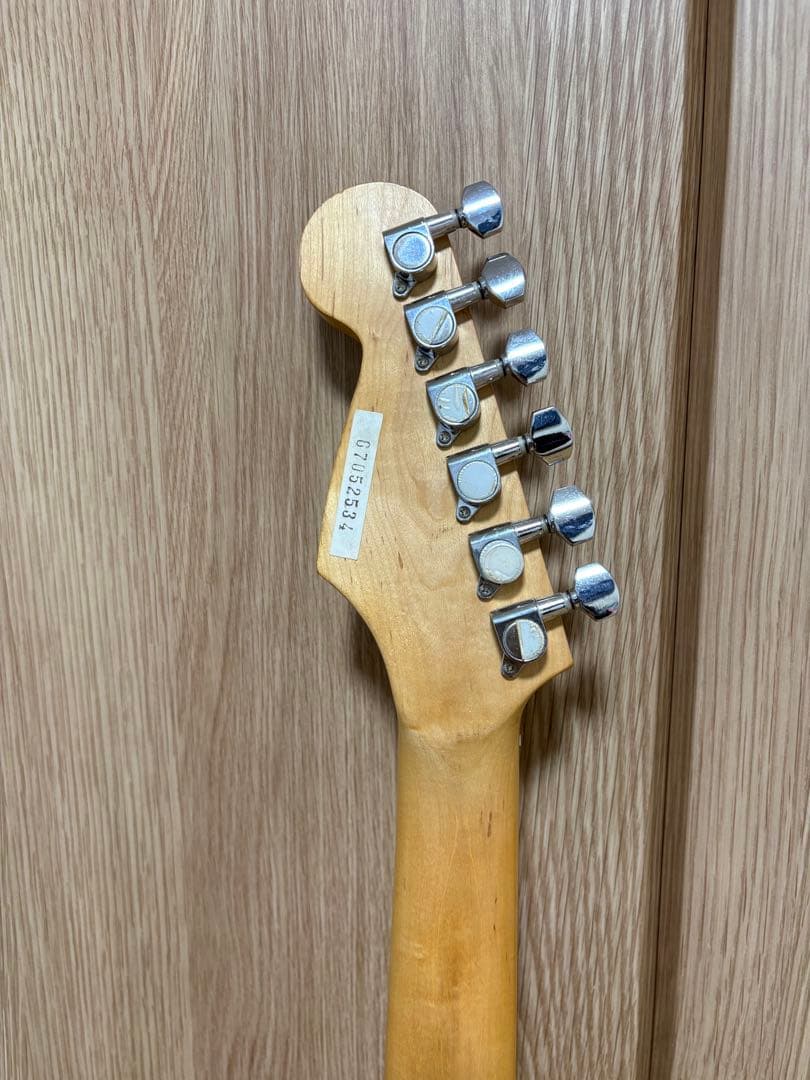 Legendエレキギター レッド ボディ