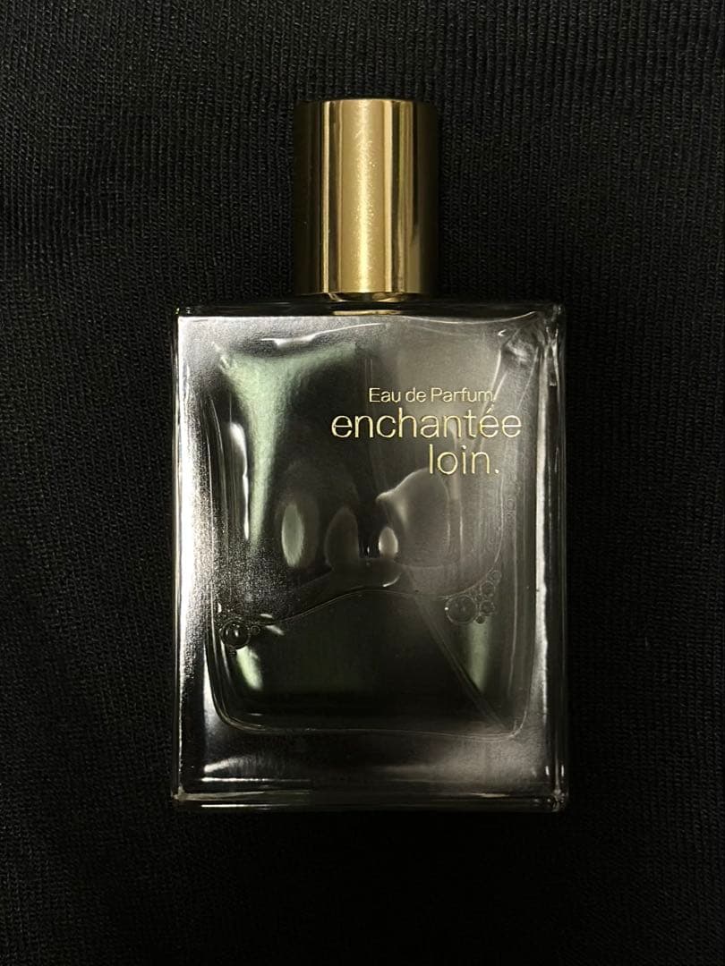 enchantée loin. 香水 キャンドル
