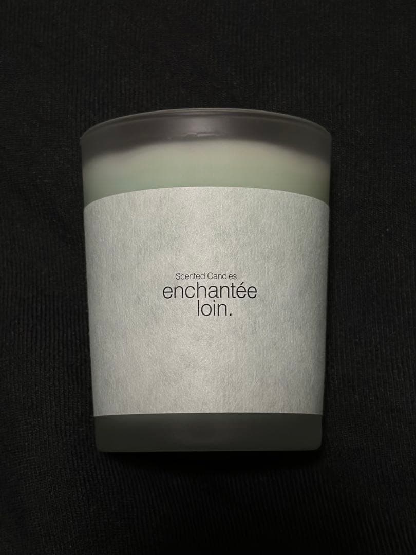 enchantée loin. 香水 キャンドル