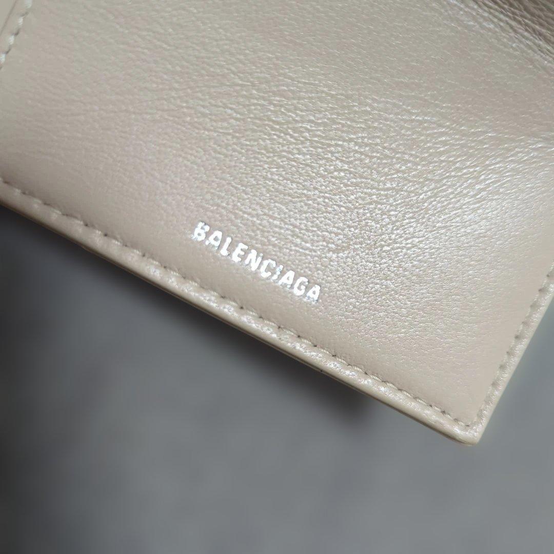 BALENCIAGA キルティング三つ折り財布 ベージュ