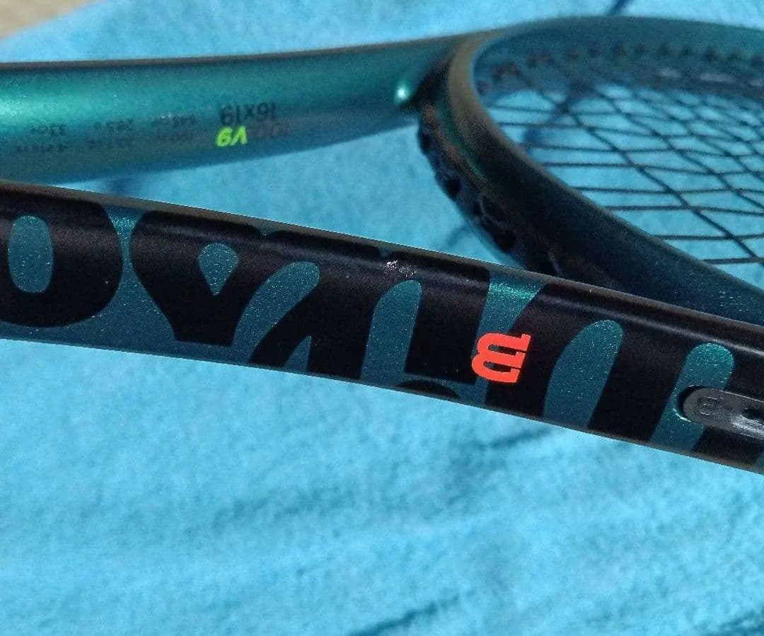 Wilson Blade 100L V9 グリップ2 ブレード100L