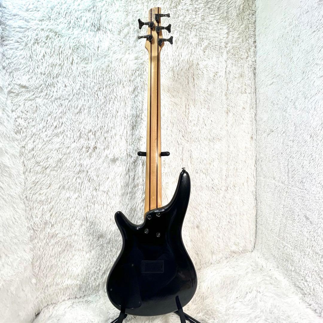 Ibanez SR305 アクティブ 5弦ベース 極細ネック