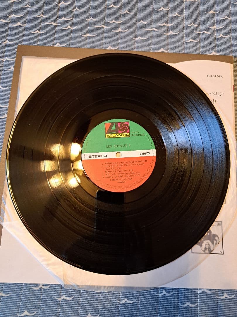 Led Zeppelin Ⅱ　日本盤(帯•ポスター付)