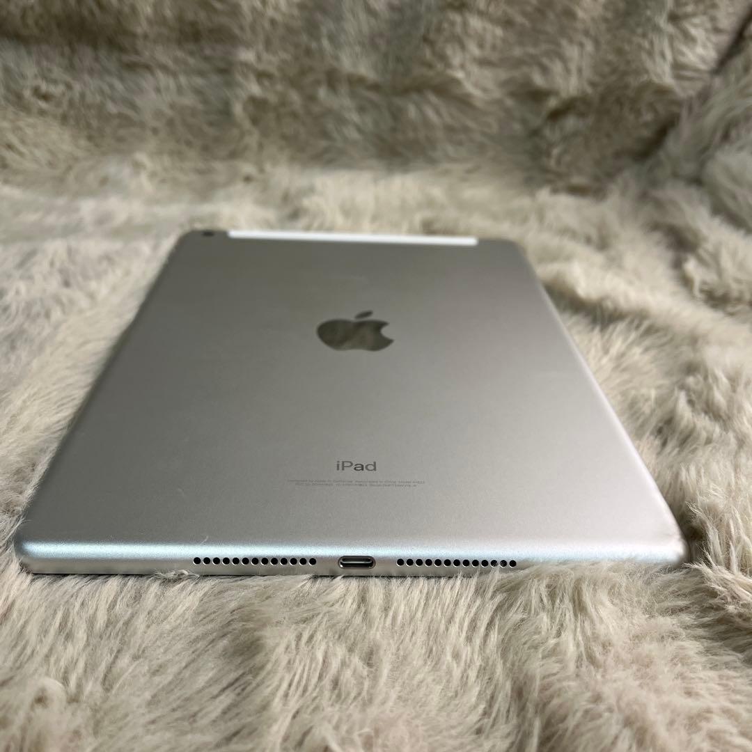 Apple iPad 第5世代128GB Wi-Fi +Cellularシルバー