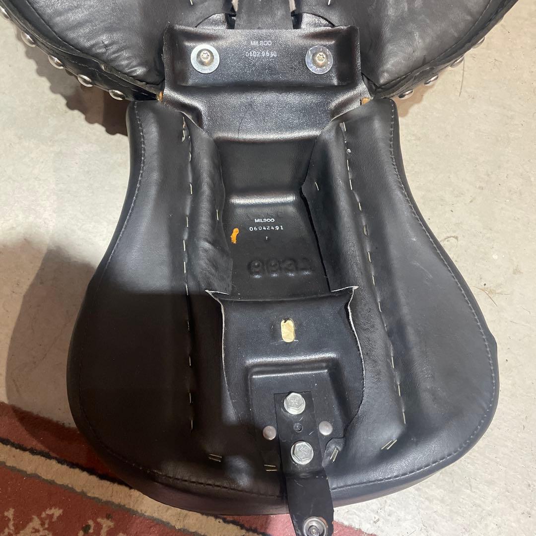 ハーレー　FLSTC1450 純正シート