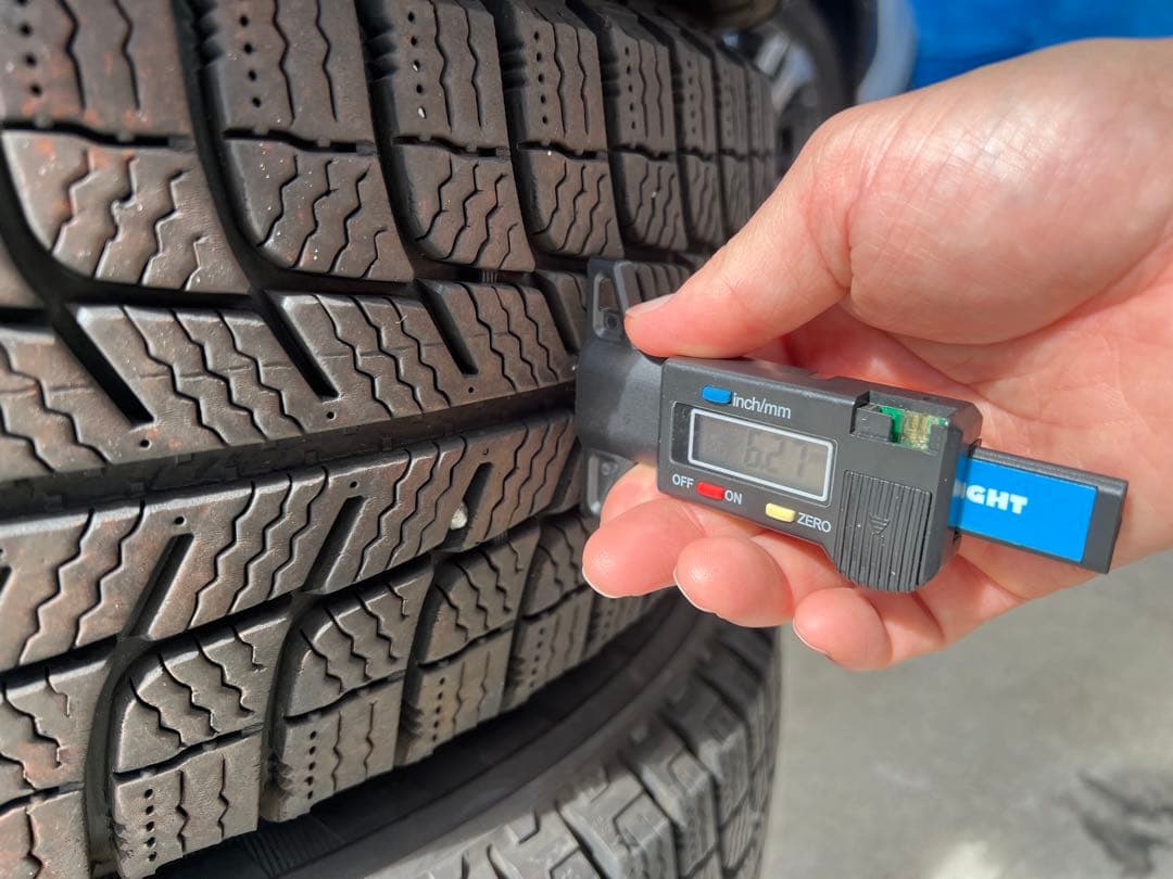 ①2019年製 スタッドレス 195/80R15 ミシュラン 4本セット 冬
