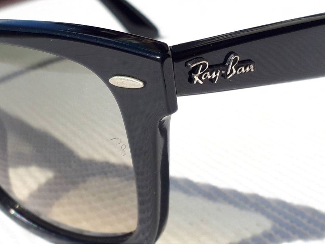 Ray-Ban ウェイファーラー RB2140F 901/32 グラディエント