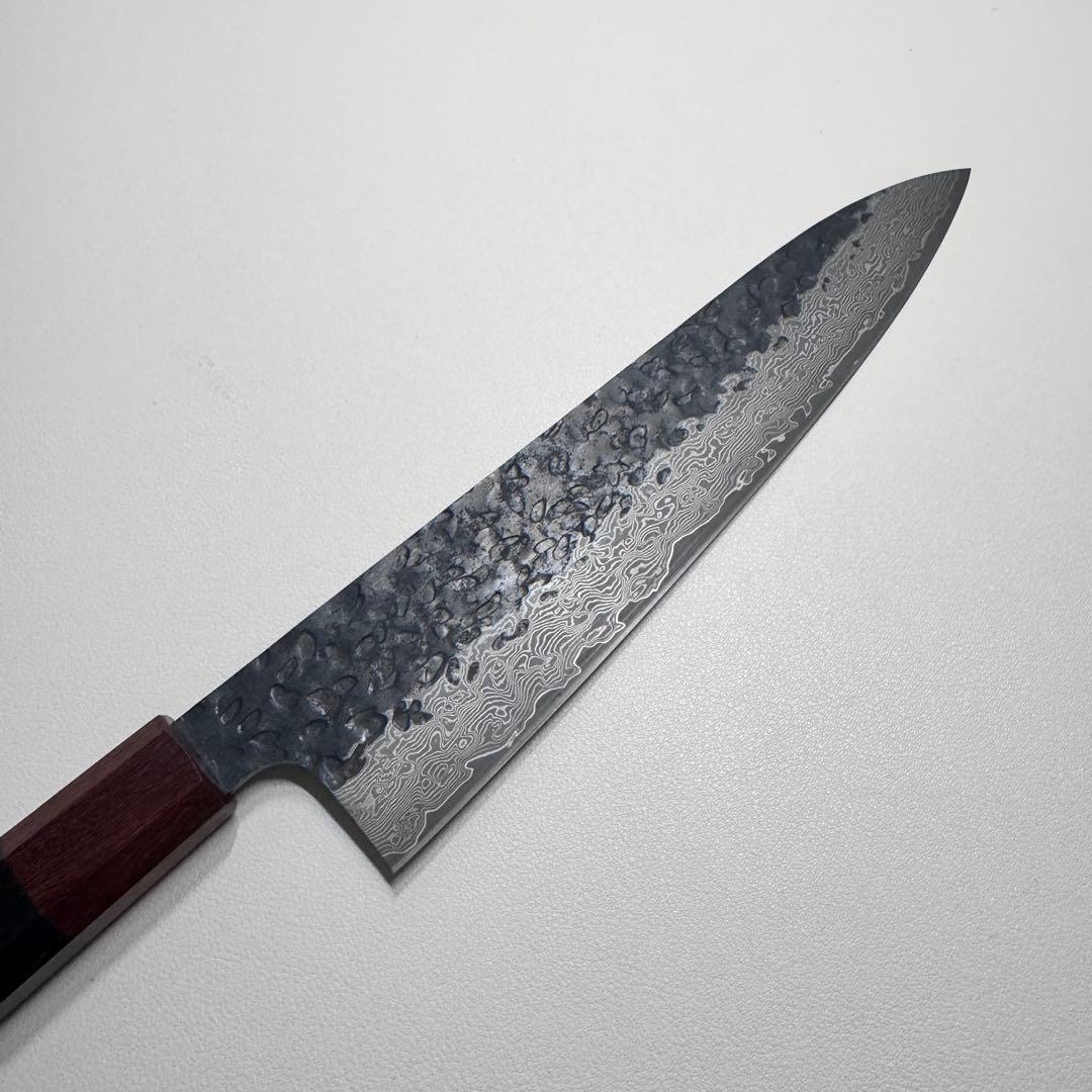 ダマスカス 和牛刀 210mm 槌目 黒仕上げ 黒檀八角柄 シェフナイフ