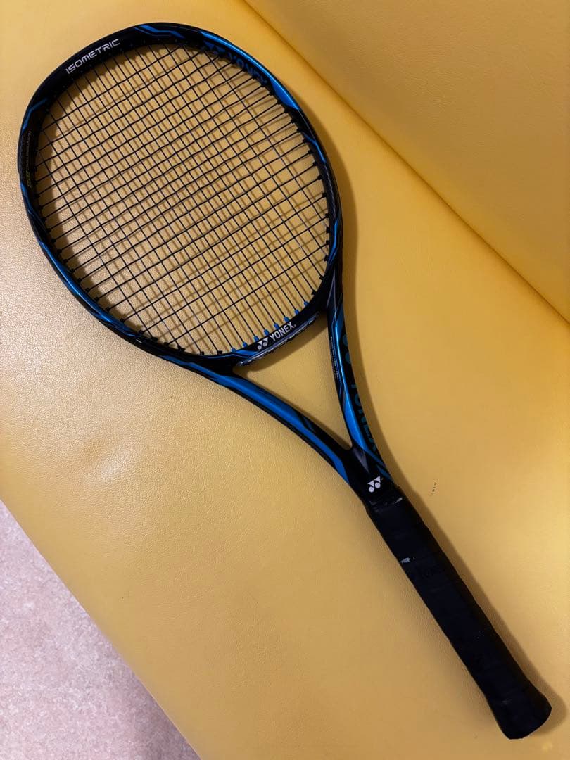 テニスラケット　ヨネックスイーゾーンYONEX EZONE DR98 G2