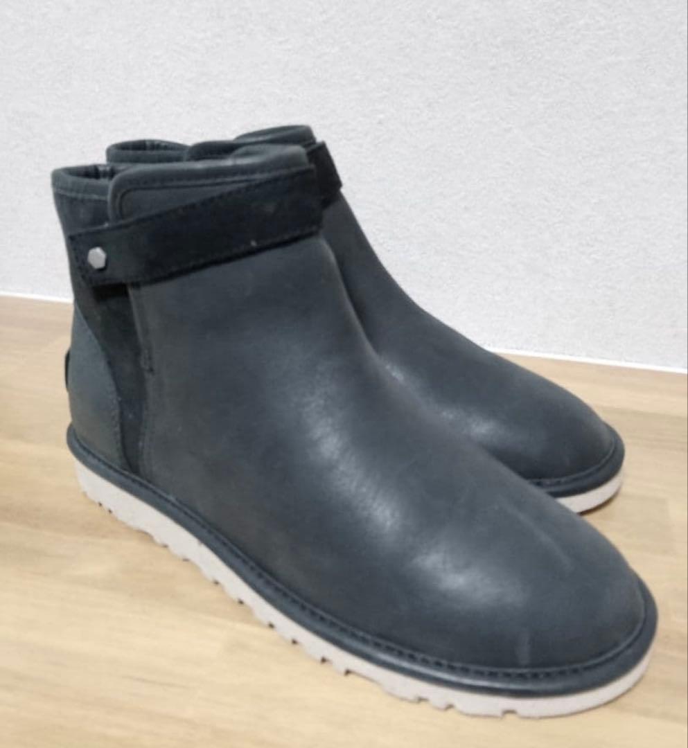 週末お値下げ❗️ アグムートンレザー ミッドカットブーツ　24cm 黒レザー