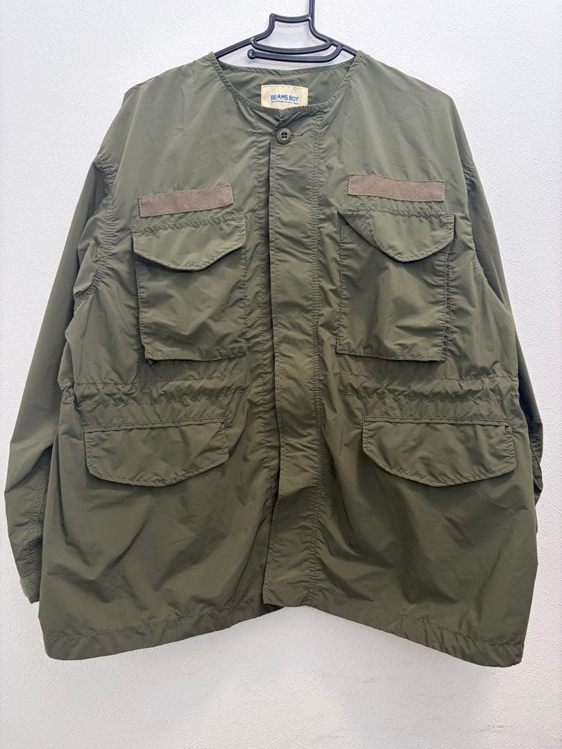 BEAMS BOYソロテックスミリタリー ブルゾン ノーカラー