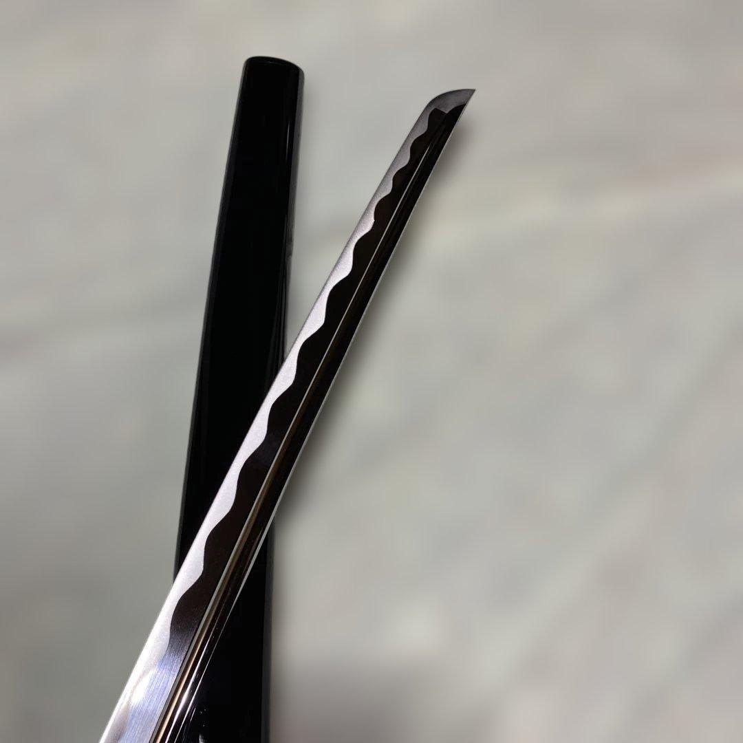 高級本格派居合刀(刀袋付) 黒柄 角丸鉄鍔 黒呂鞘