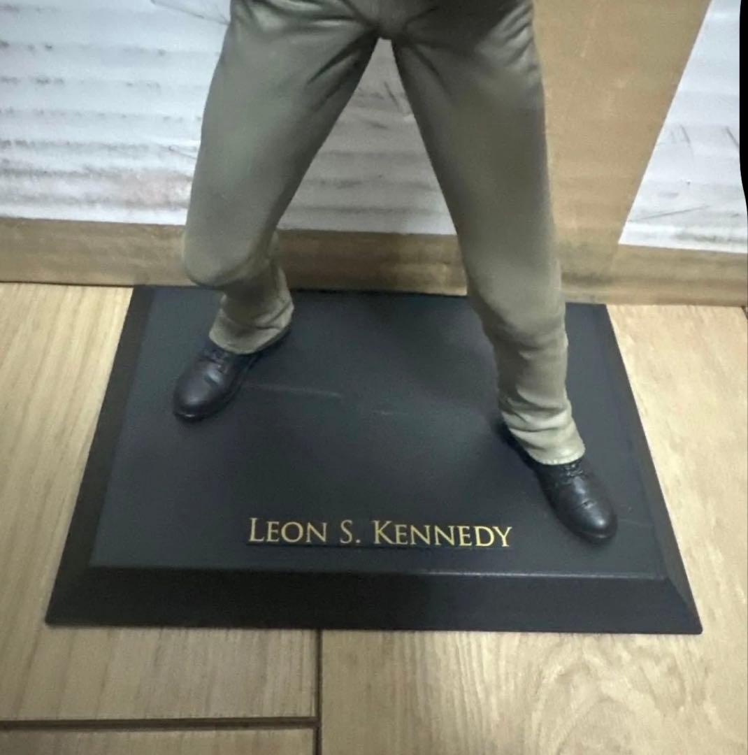 Leon S. Kennedy フィギュア バイオハザード