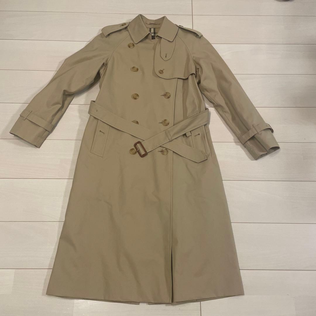 J*0様 超美品！バーバリーのトレンチコート
